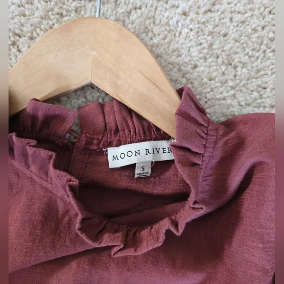 Moon River Size Small Mauve Rose Short Sleeve Blouse Lightweight Top - Picture 7 of 9